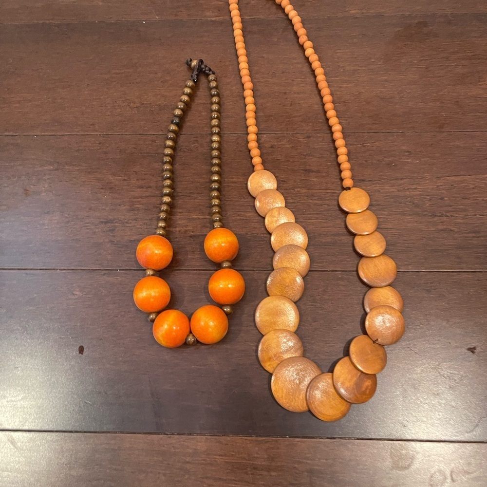set of 2 shein Orange Beaded Necklaces